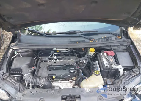 2015 Chevrolet Sonic Lt Auto z USA, uszkodzony, nr VIN 1G1JC6SB9F4220101